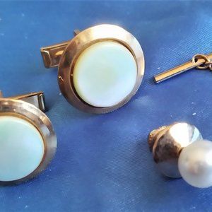 Vintage Pearl CUFFLINKS with matching Tie Pin